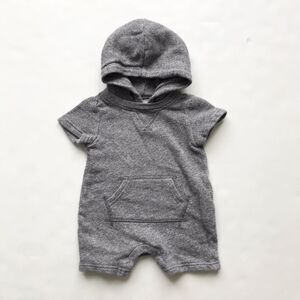 BABygap marled gray hooded romper EUC 3-6 months